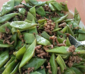 Flat beans stir-fry with ground pork & bean sauce, recipe